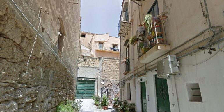 2021-07-08 15_55_26-5 Vicolo dei Nassaiuoli - Google Maps