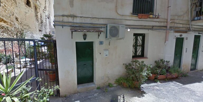 2021-07-08 15_55_56-15 Vicolo dei Nassaiuoli - Google Maps